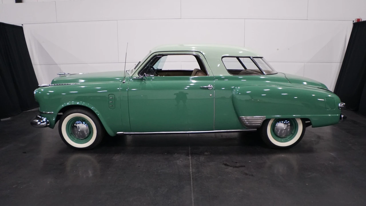 1947 Studebaker Commander - Image 16 of 31