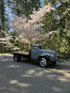 1947 Studebaker M-16
