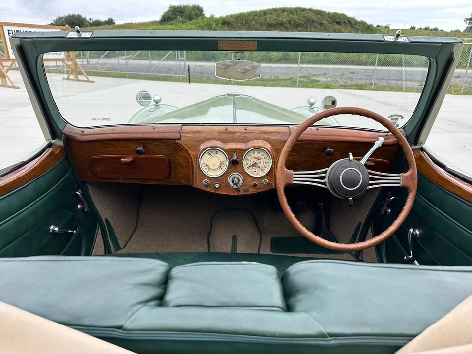 1947 Triumph 1800 Roadster - Image 22 of 31