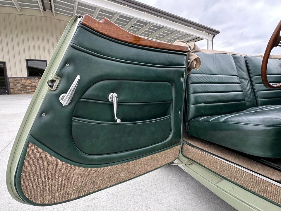 1947 Triumph 1800 Roadster - Image 21 of 31