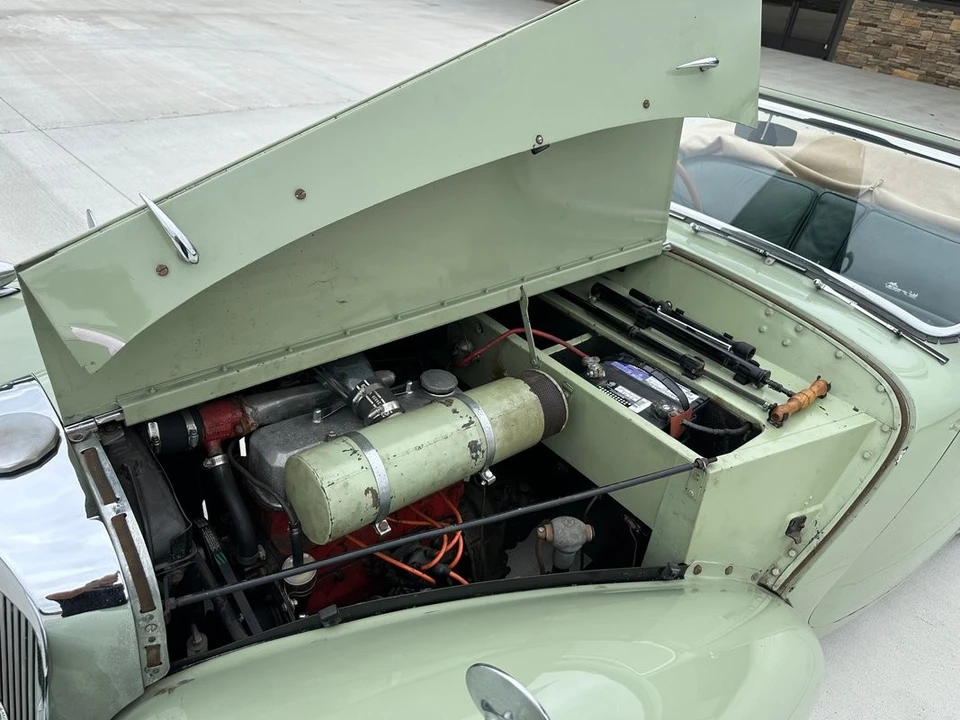 1947 Triumph 1800 Roadster - Image 29 of 31