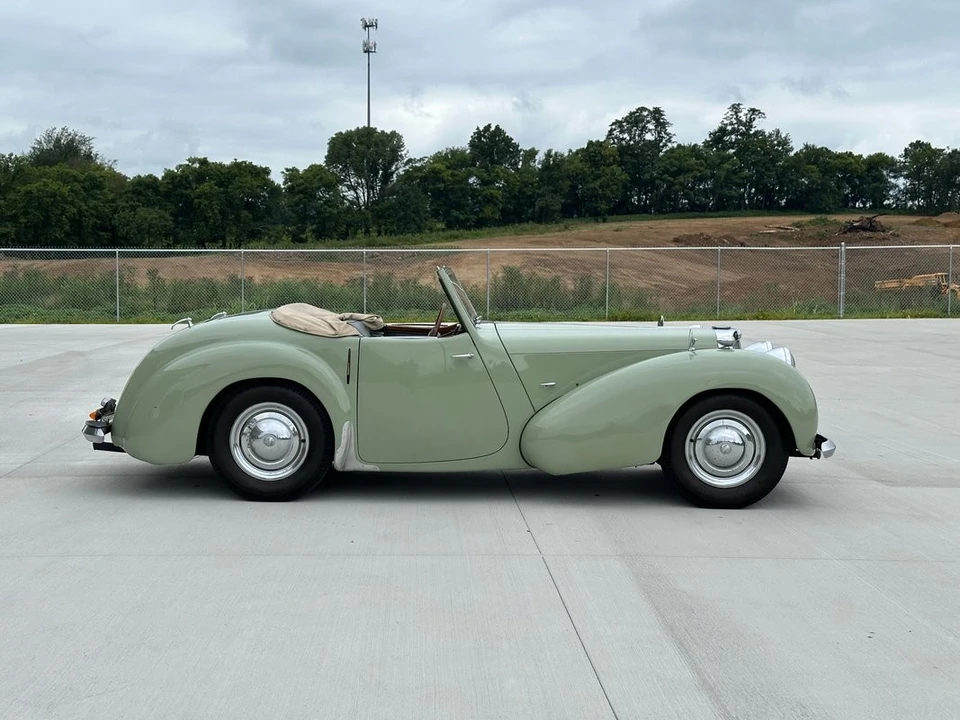 1947 Triumph 1800 Roadster - Image 8 of 31