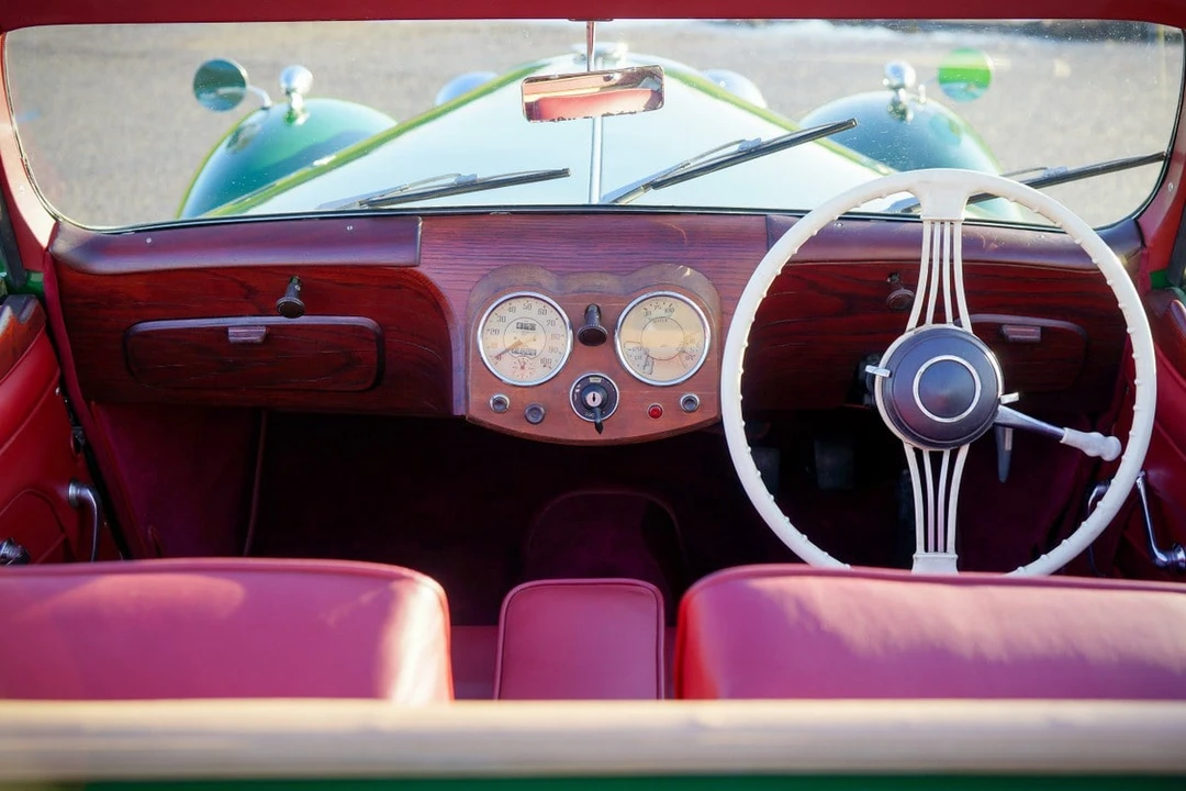 1947 Triumph 1800 Roadster - Image 18 of 30