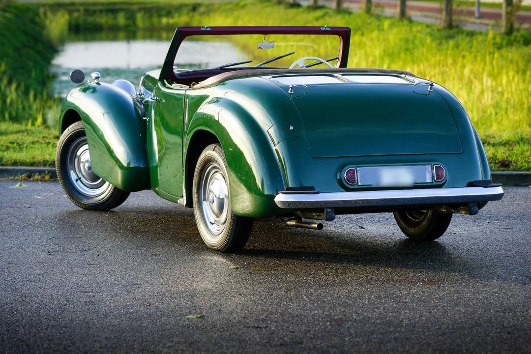 1947 Triumph 1800 Roadster - Image 6 of 30