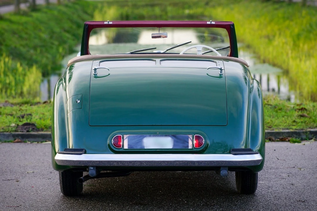 1947 Triumph 1800 Roadster - Image 12 of 30