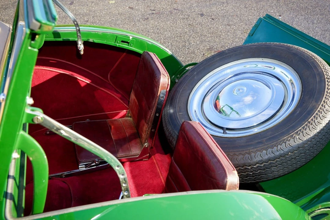 1947 Triumph 1800 Roadster - Image 21 of 30