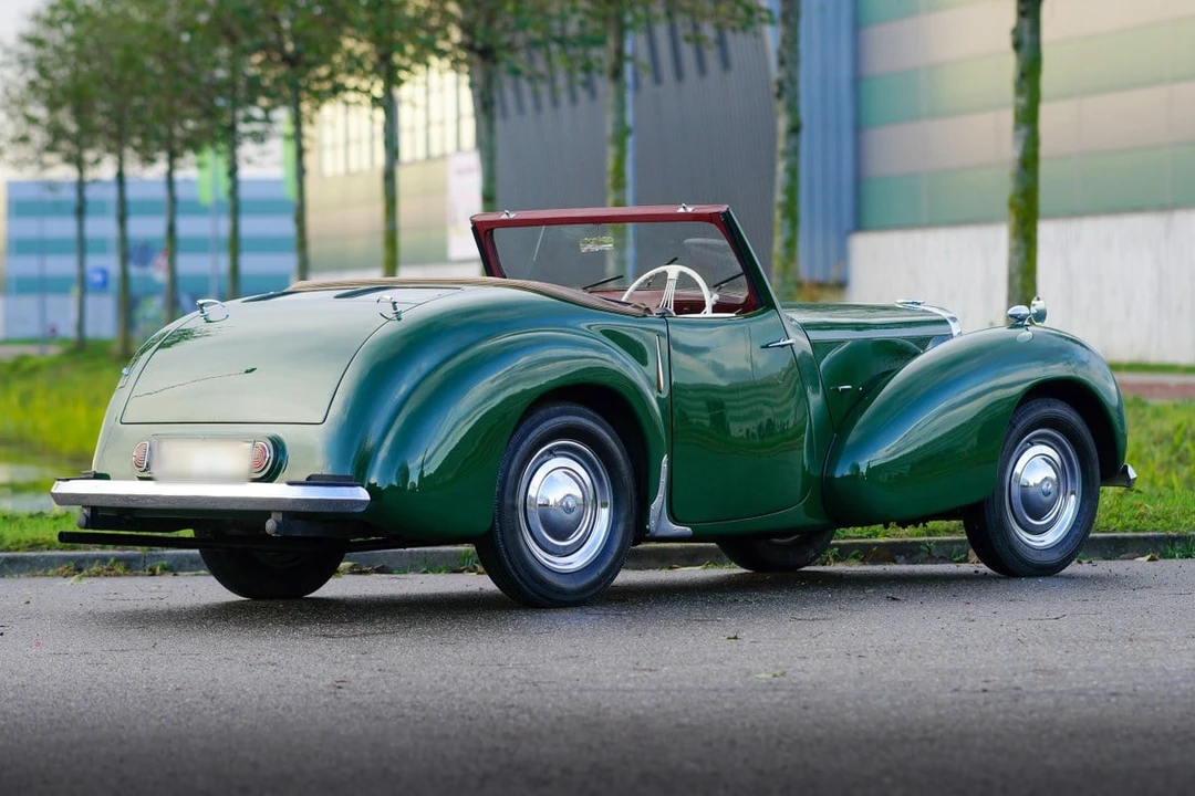 1947 Triumph 1800 Roadster - Image 5 of 30