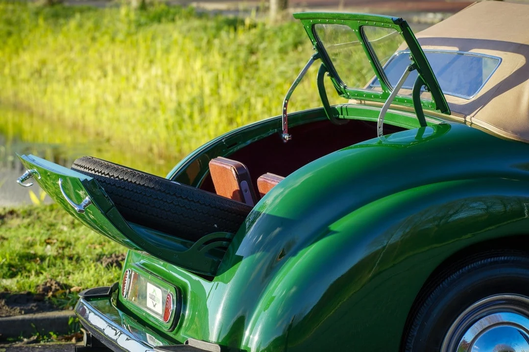 1947 Triumph 1800 Roadster - Image 22 of 30