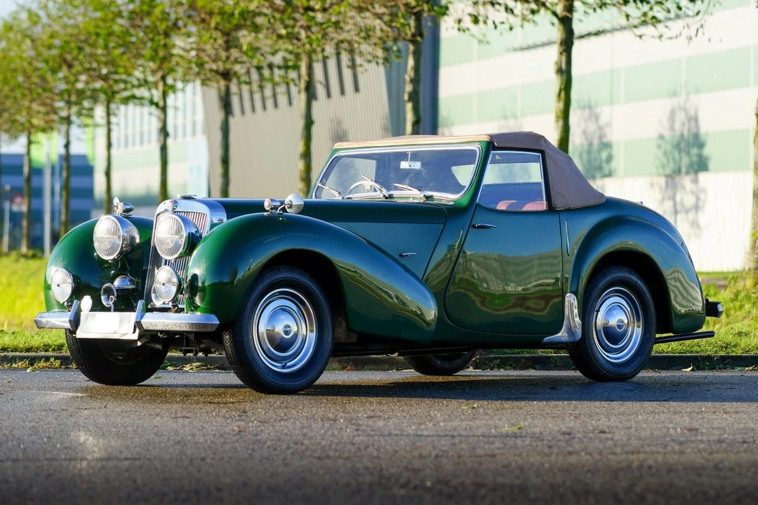 1947 Triumph 1800 Roadster - Image 10 of 30