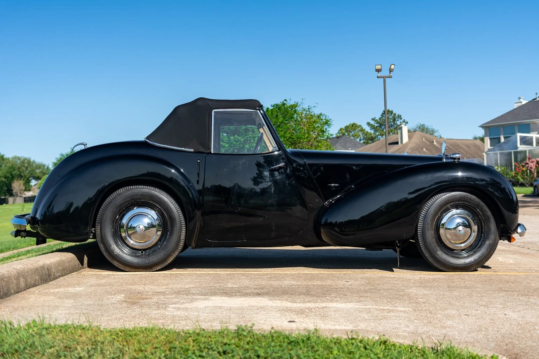 1947 Triumph 1800 Roadster - Image 14 of 31