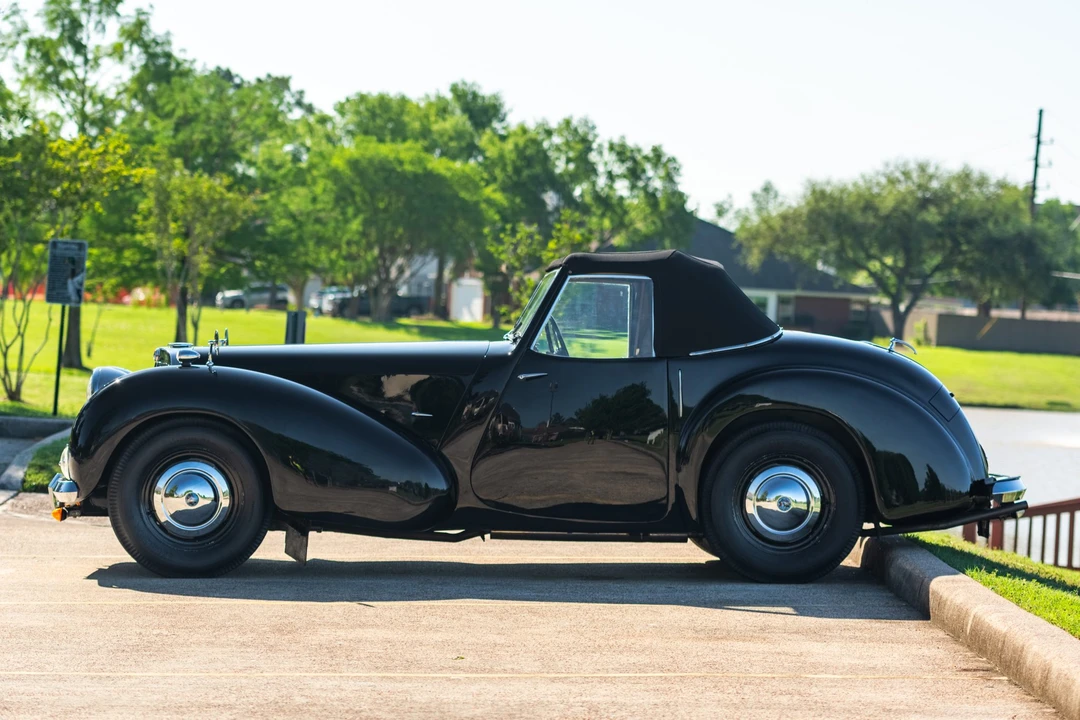 1947 Triumph 1800 Roadster - Image 10 of 31