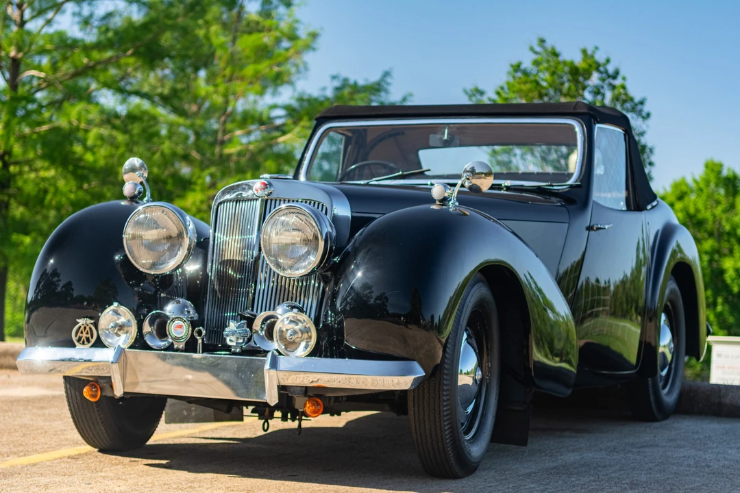 1947 Triumph 1800 Roadster - Image 9 of 31