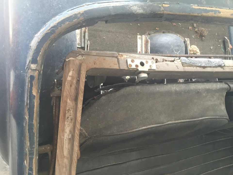 1947 Triumph 1800 Roadster - Image 25 of 30