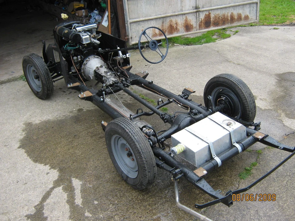 1947 Triumph 1800 Roadster - Image 6 of 8