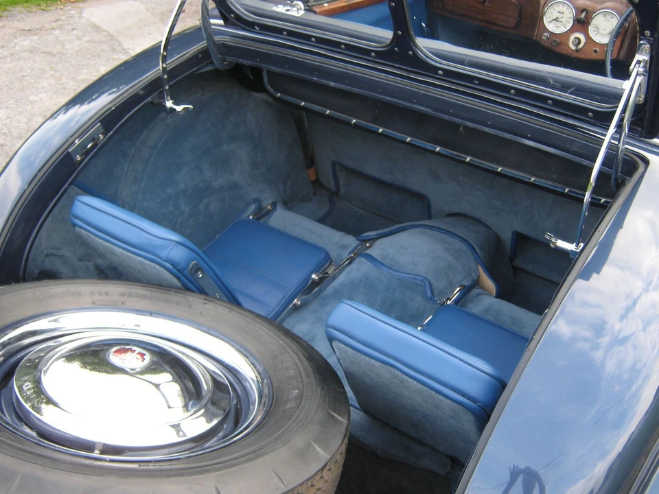 1947 Triumph 1800 Roadster - Image 2 of 8