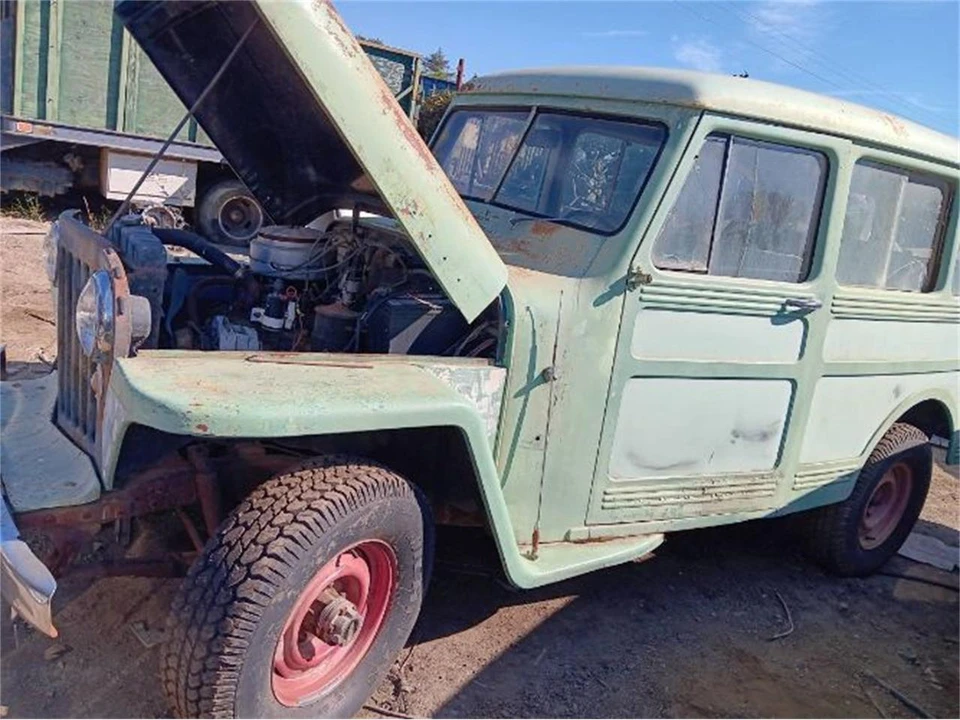 1947 Willys Jeepster - Image 3 of 8