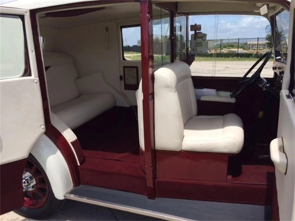 1947 Wolseley - Image 4 of 17