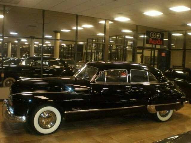 1948 Buick Roadmaster - Image 2 of 3