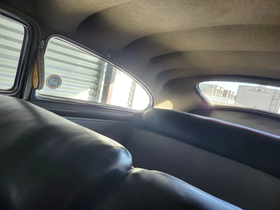 1948 Buick Roadmaster - Image 11 of 21