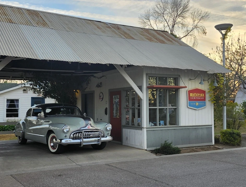 1948 Buick Roadmaster - Image 2 of 21