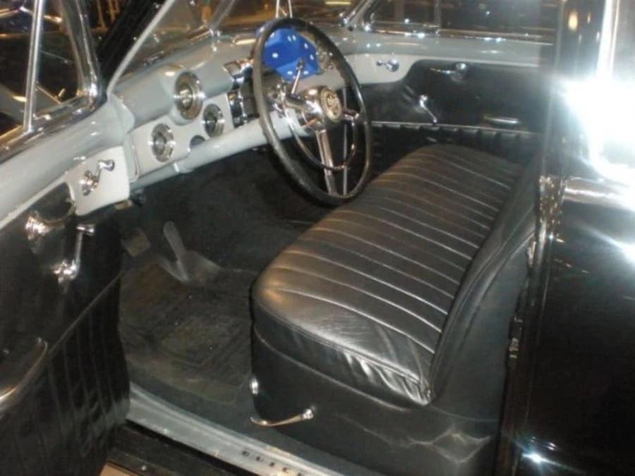 1948 Buick Roadmaster - Image 4 of 8
