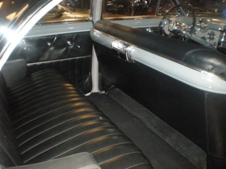 1948 Buick Roadmaster - Image 5 of 8