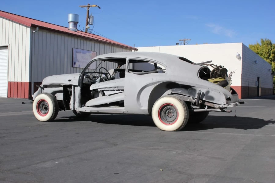 1948 Buick Roadmaster - Image 2 of 12