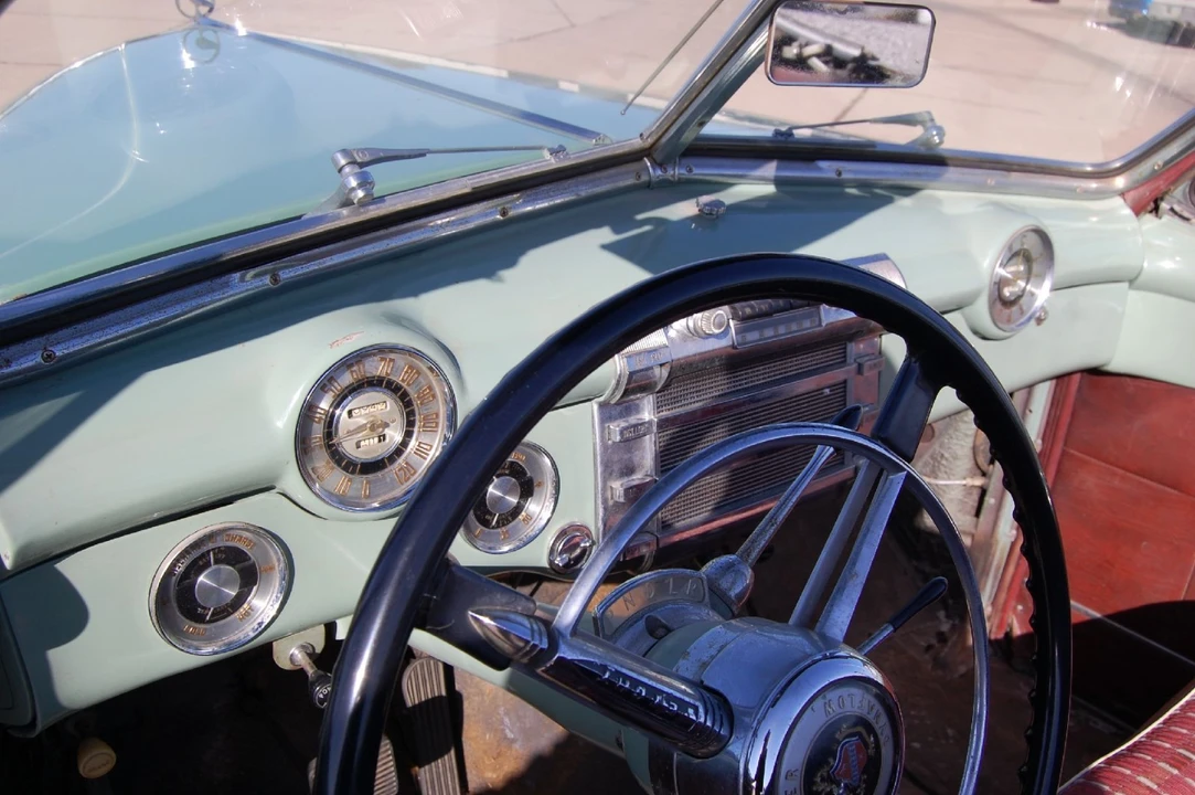 1948 Buick Roadmaster - Image 11 of 15