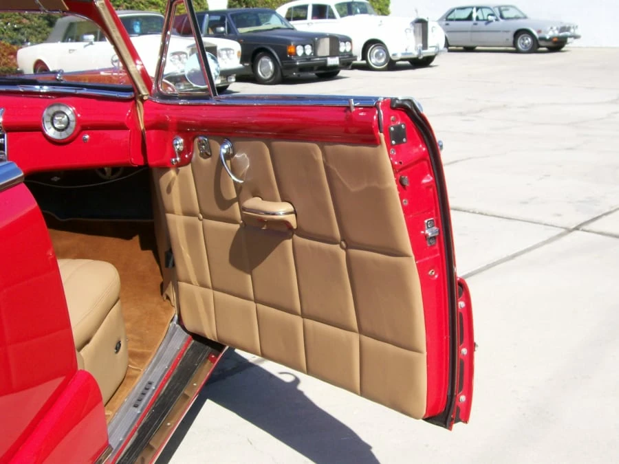 1948 Buick Roadmaster - Image 4 of 8