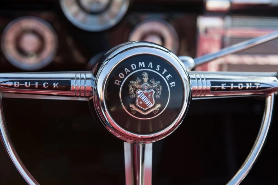 1948 Buick Roadmaster - Image 4 of 12