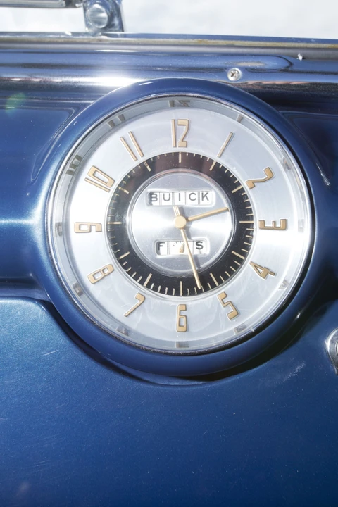 1948 Buick Roadmaster - Image 16 of 31