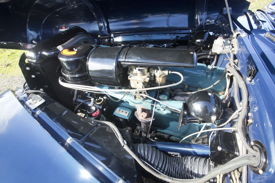 1948 Buick Roadmaster - Image 11 of 31