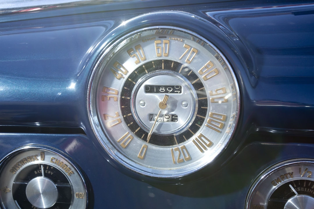 1948 Buick Roadmaster - Image 14 of 31