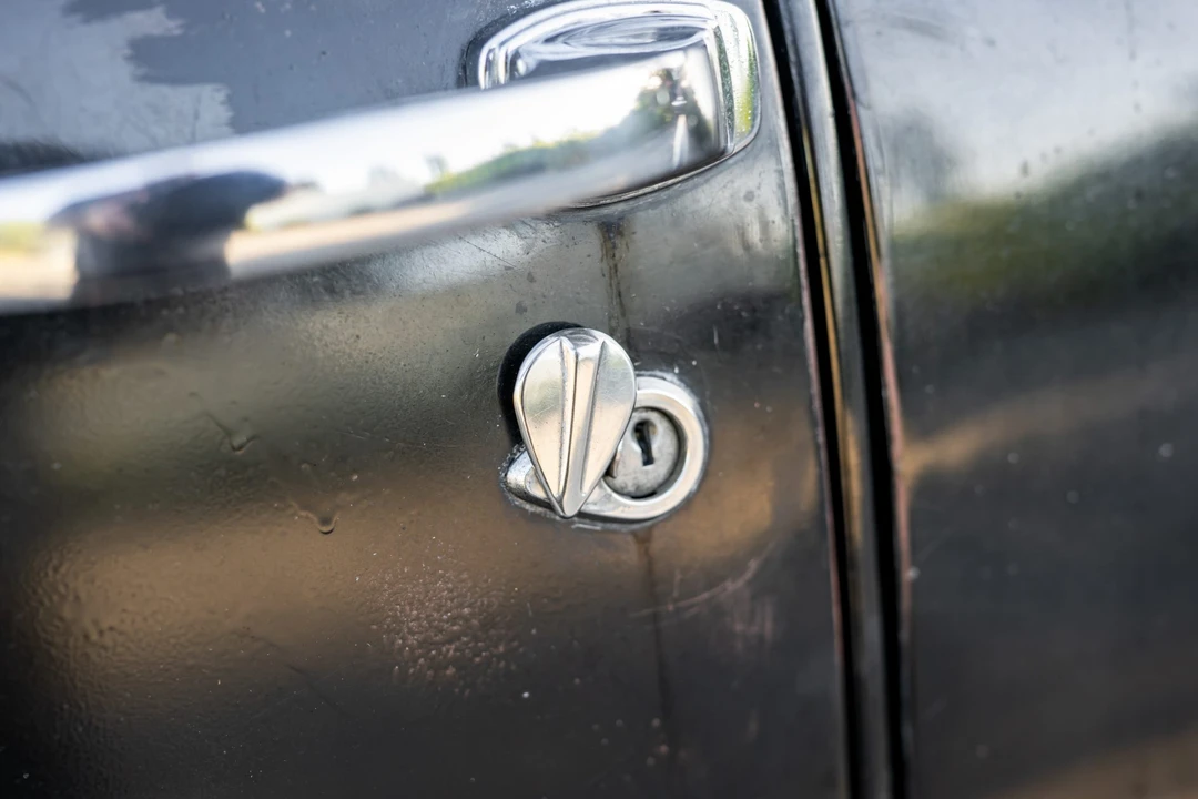 1948 Buick Roadmaster - Image 30 of 31