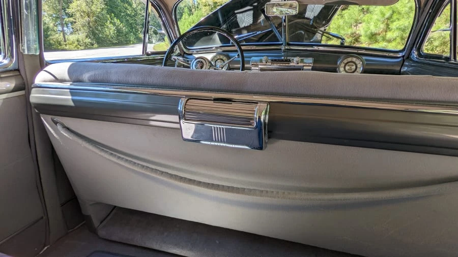 1948 Buick Roadmaster - Image 11 of 29