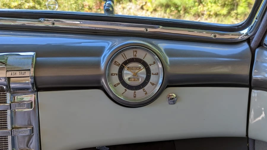 1948 Buick Roadmaster - Image 13 of 29