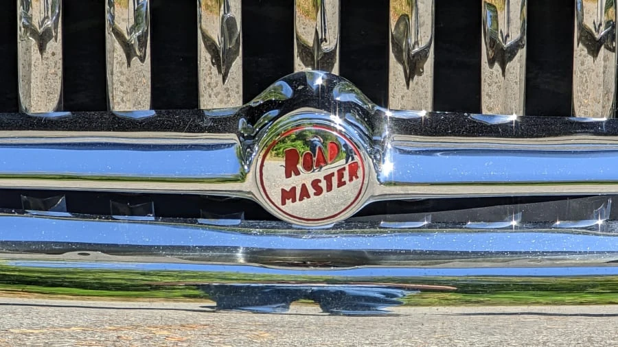 1948 Buick Roadmaster - Image 17 of 29