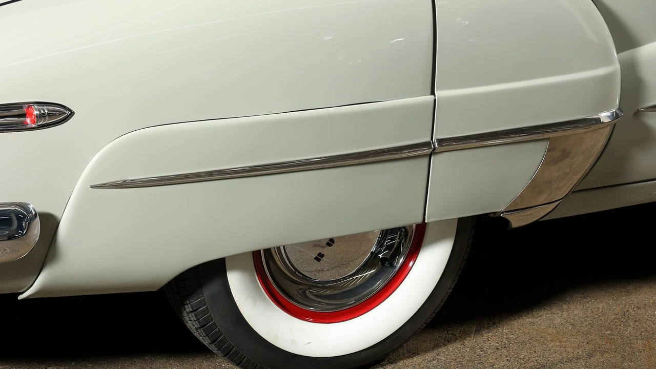 1948 Buick Roadmaster - Image 12 of 31