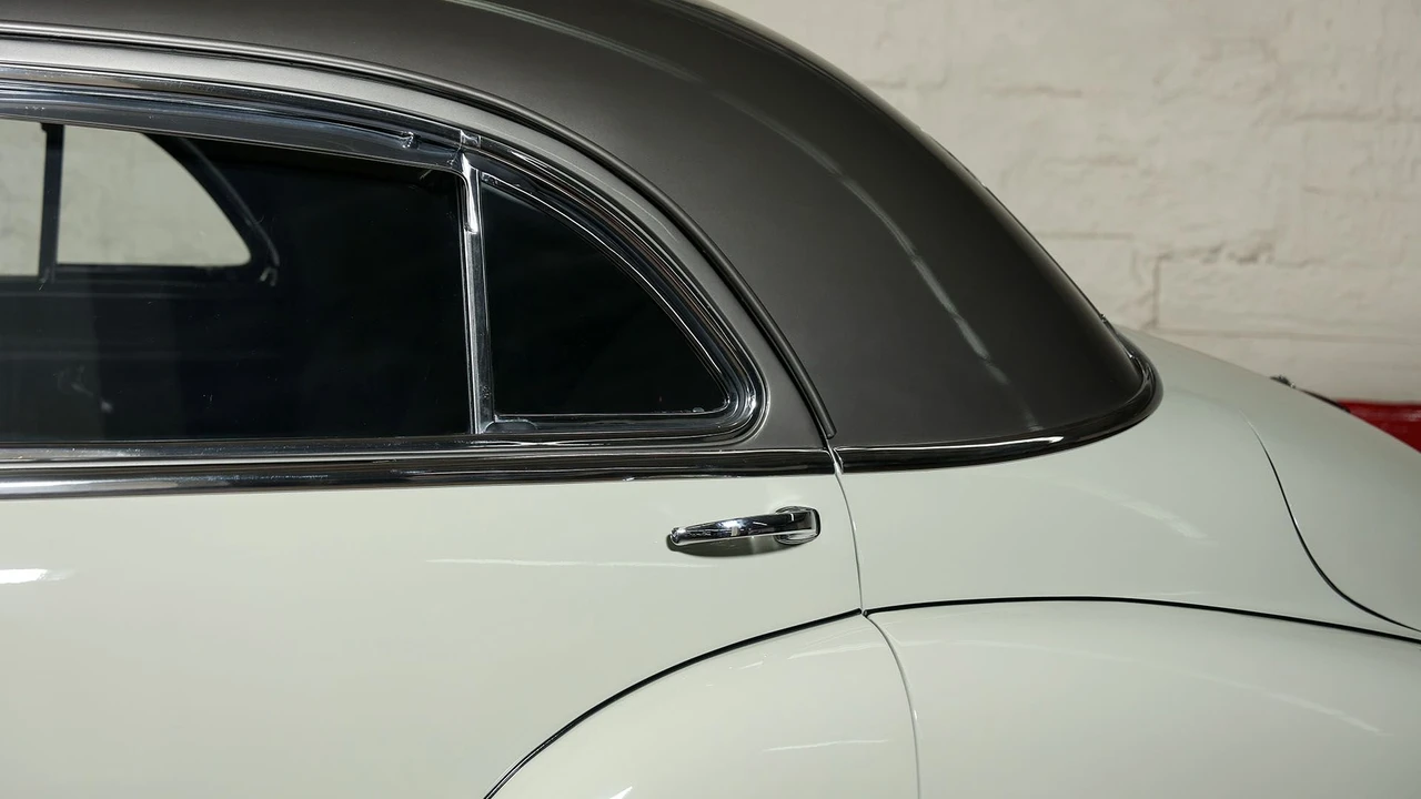 1948 Buick Roadmaster - Image 26 of 31
