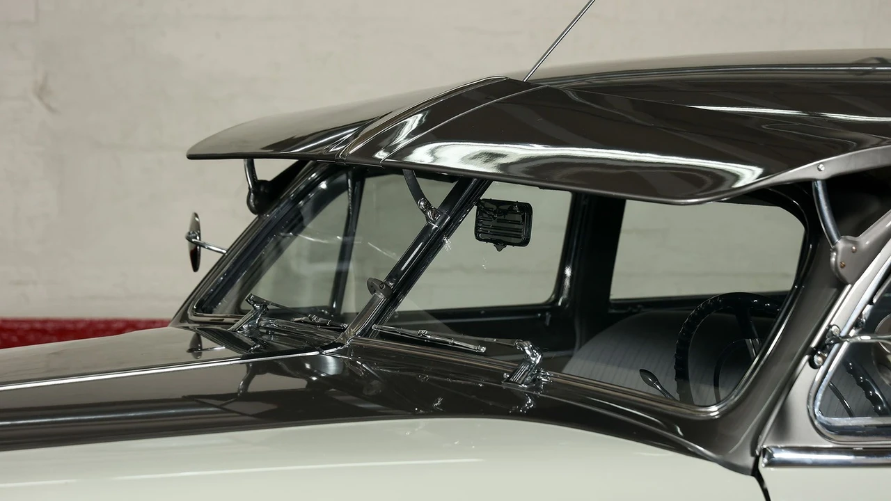 1948 Buick Roadmaster - Image 27 of 31