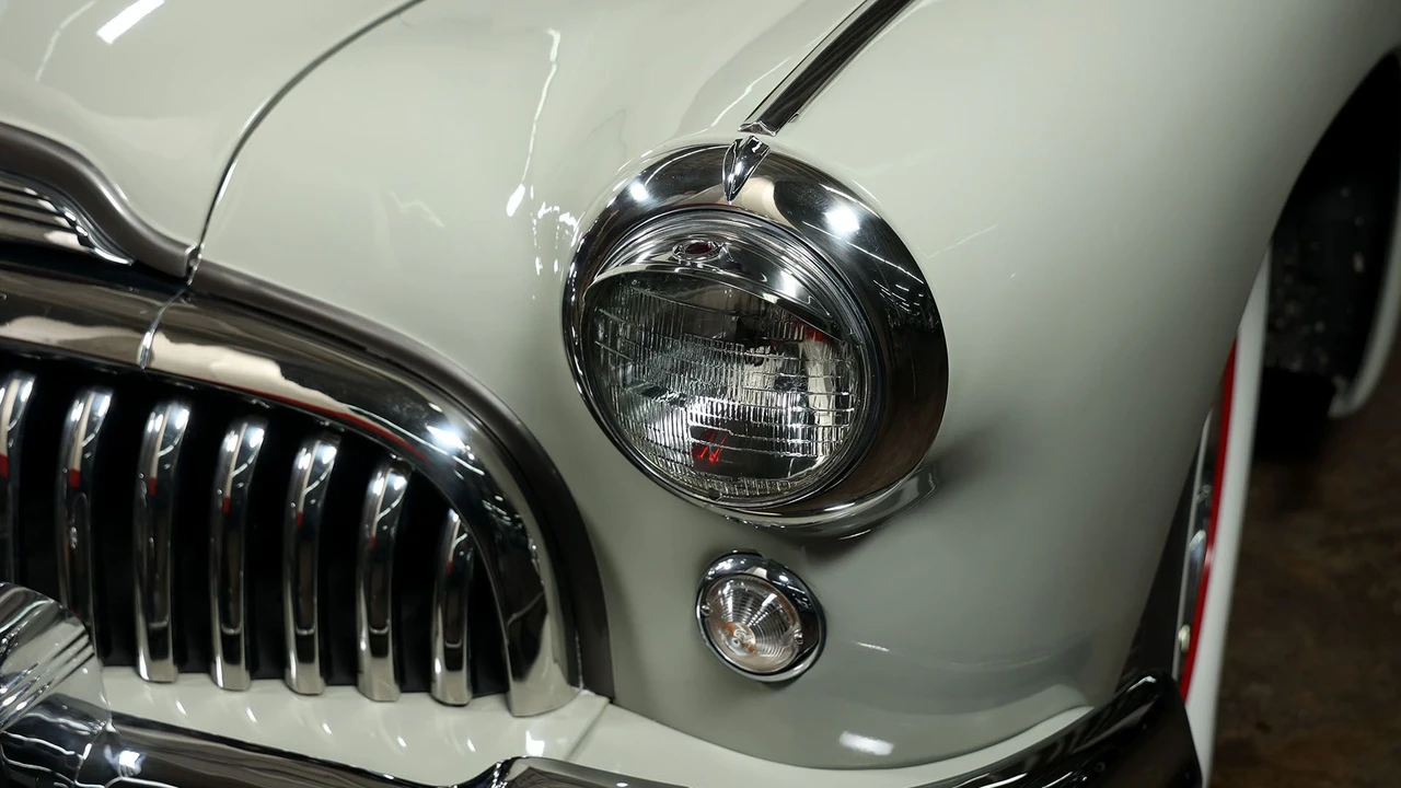 1948 Buick Roadmaster - Image 30 of 31
