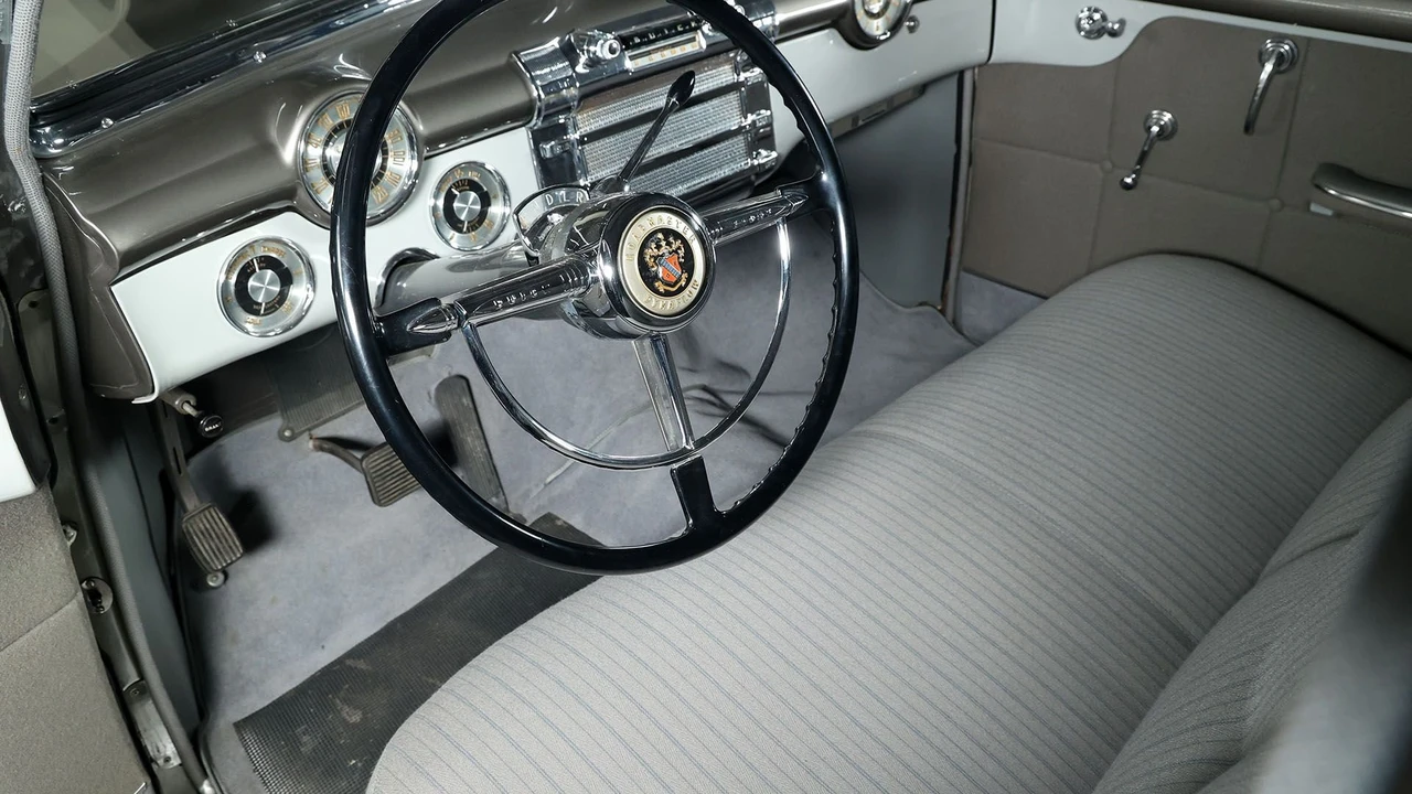 1948 Buick Roadmaster - Image 2 of 31