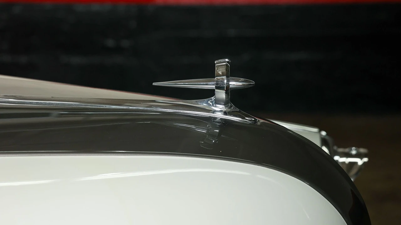 1948 Buick Roadmaster - Image 20 of 31