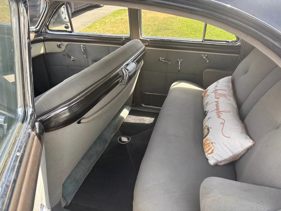 1948 Buick Roadmaster - Image 11 of 19