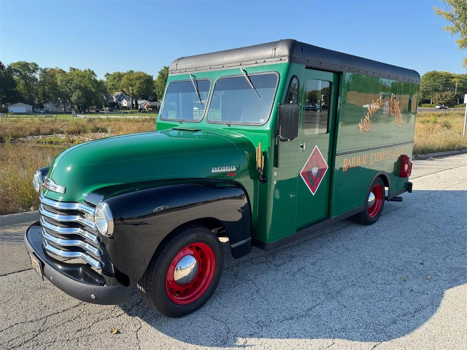 1948 Chevrolet Stylemaster & Fleetmaster & Fleetline - Image 2 of 31