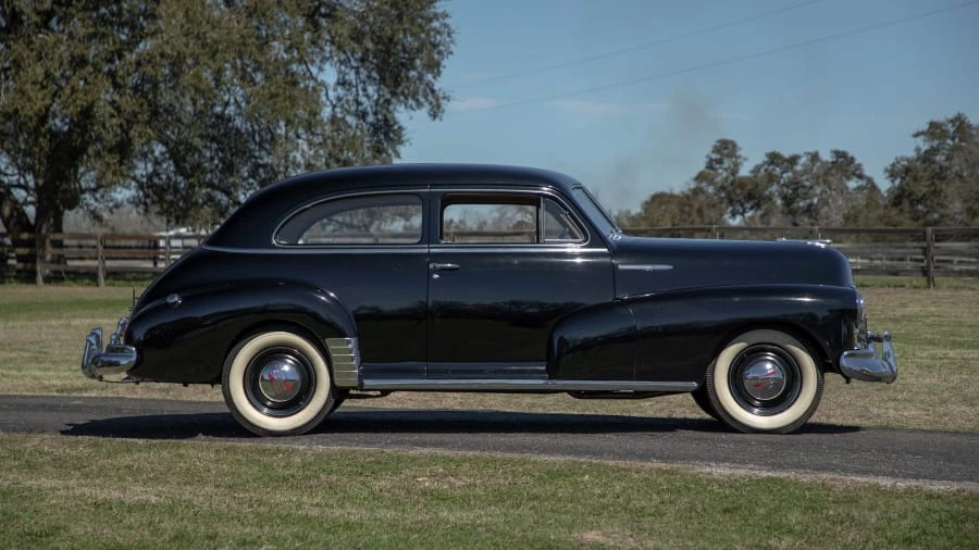 1948 Chevrolet Stylemaster & Fleetmaster & Fleetline - Image 2 of 15