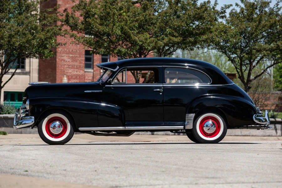 1948 Chevrolet Stylemaster & Fleetmaster & Fleetline - Image 2 of 31
