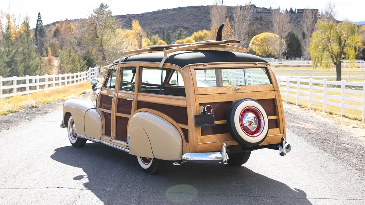 1948 Chevrolet Stylemaster & Fleetmaster & Fleetline - Image 2 of 31