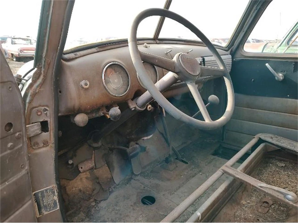 1948 Chevrolet Stylemaster & Fleetmaster & Fleetline - Image 2 of 8