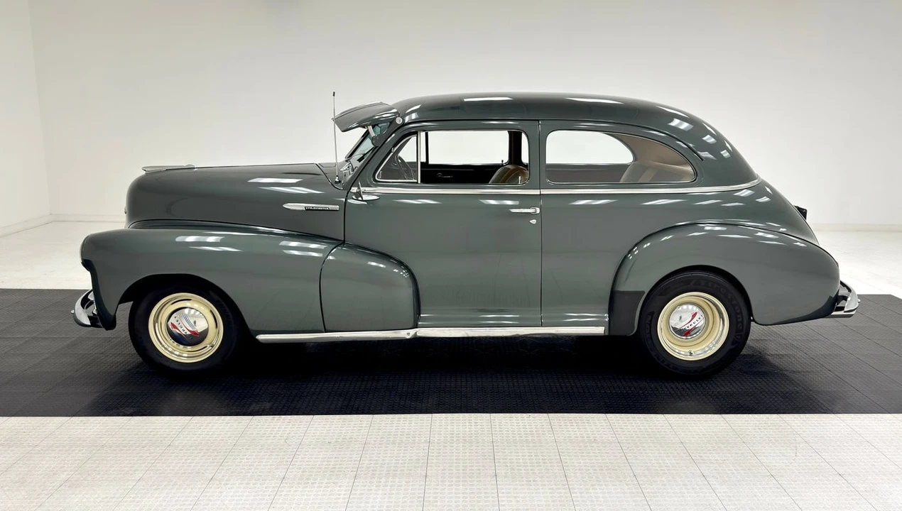 1948 Chevrolet Stylemaster & Fleetmaster & Fleetline - Image 2 of 12